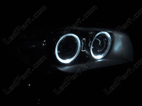 Leds blanches xenon pour angel eyes BMW Serie 1 phase 1 6000K