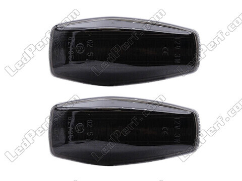 Vue de face des clignotants latéraux dynamiques à LED pour Hyundai Coupe GK3 - Couleur noire fumée
