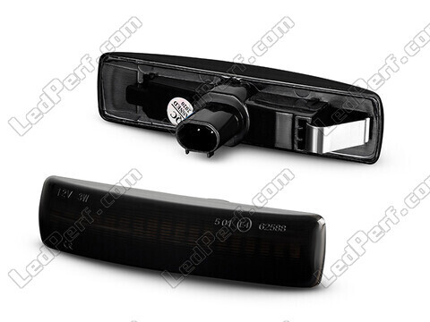 Vue de profil des répétiteurs latéraux dynamiques à LED pour Land Rover Range Rover Sport - Version noire fumée