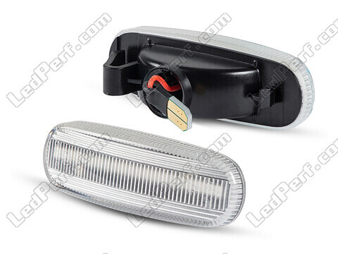 Zijaanzicht van de sequentiële LED zijknipperlichten voor Fiat Doblo II - Transparante versie