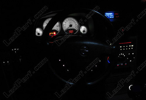 Led dashboard wit Opel Astra G